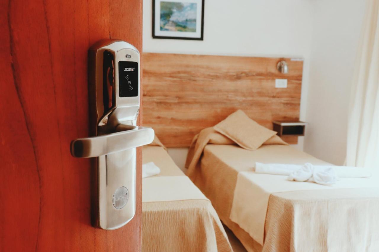 Hotel Monet Мар дел Плата Екстериор снимка